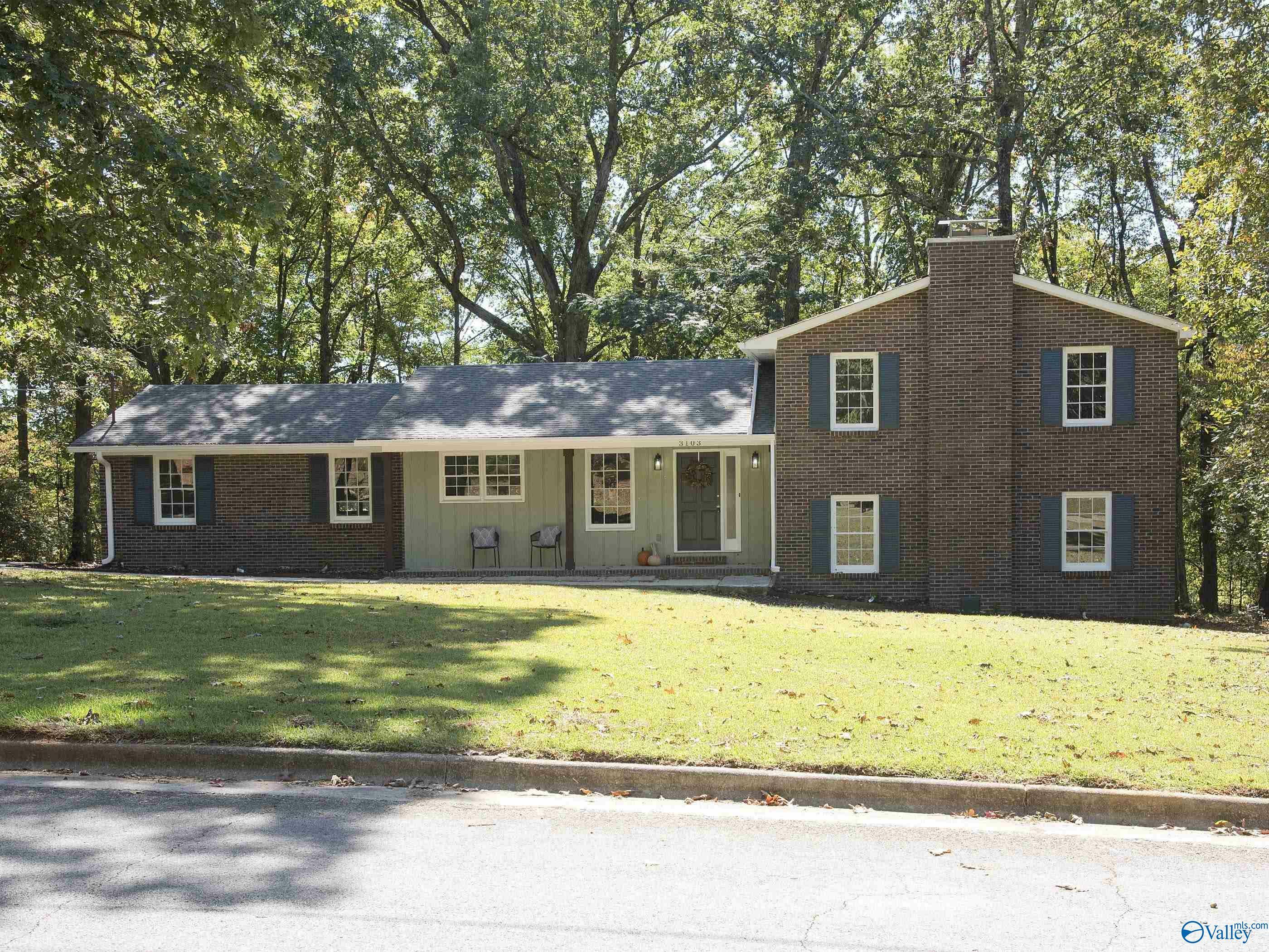 Property Photo:  3103 Village Creek Road SE  AL 35603 