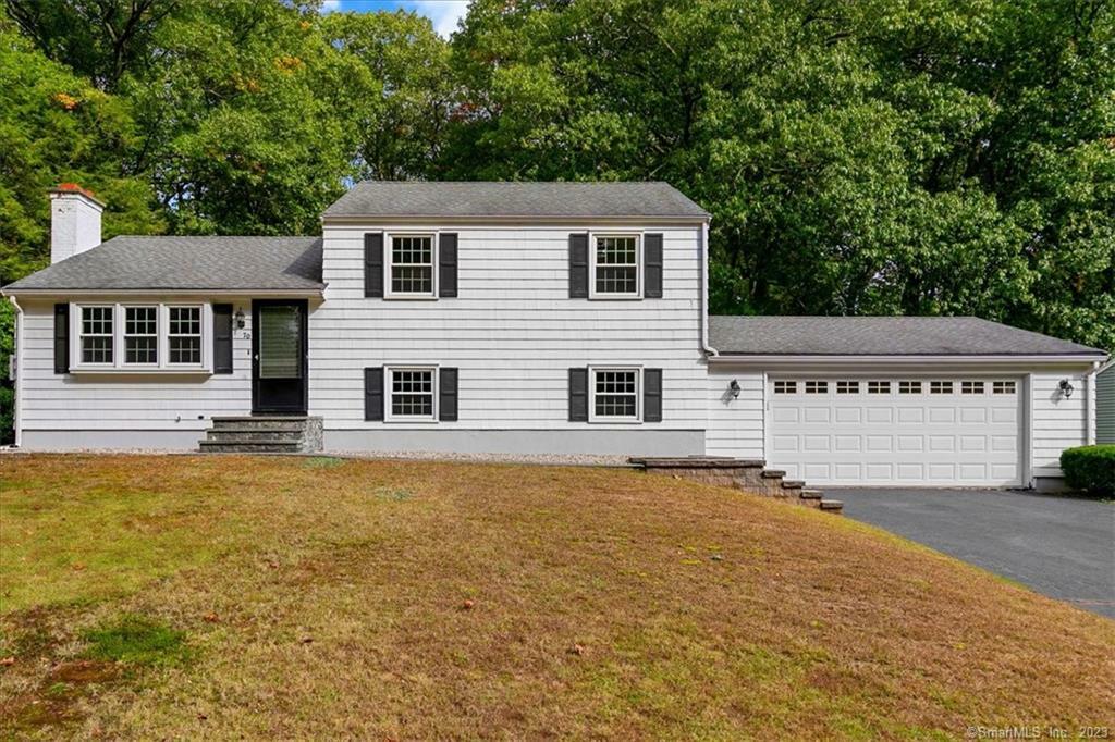 Property Photo:  70 Knollwood Road  CT 06032 