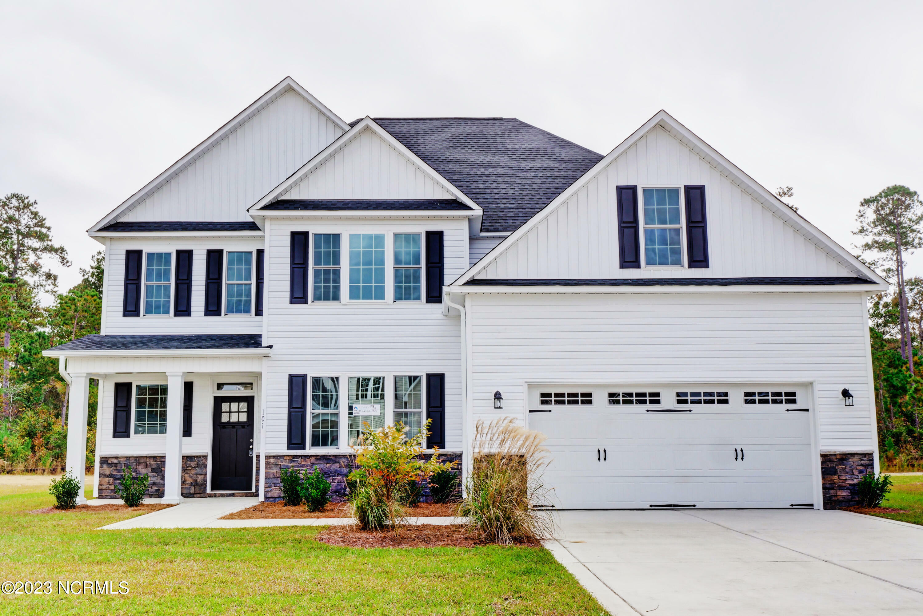Property Photo: 42 S Ardsley Lane NC 28457
