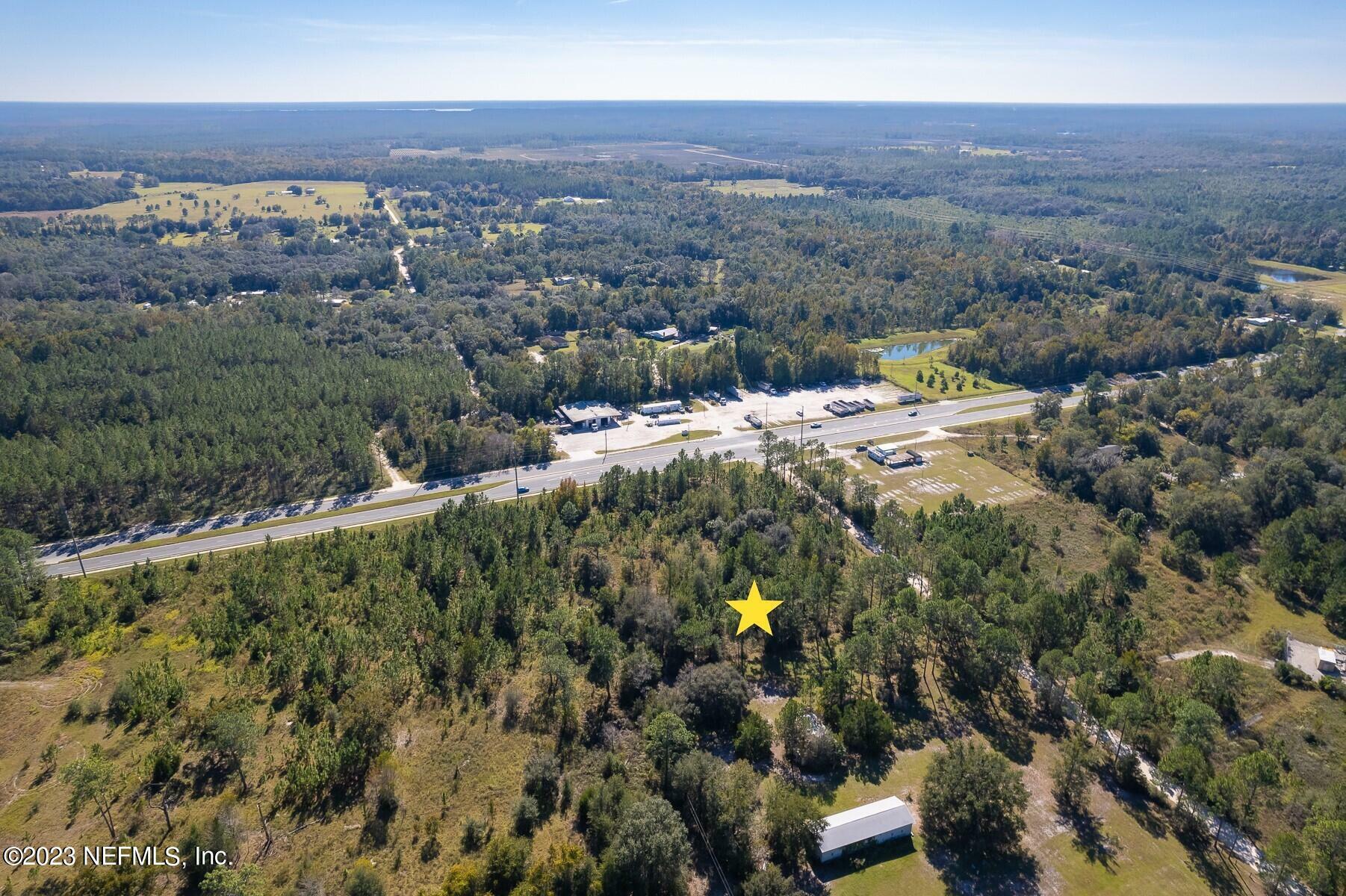 Property Photo:  108 Willis Road  FL 32147 