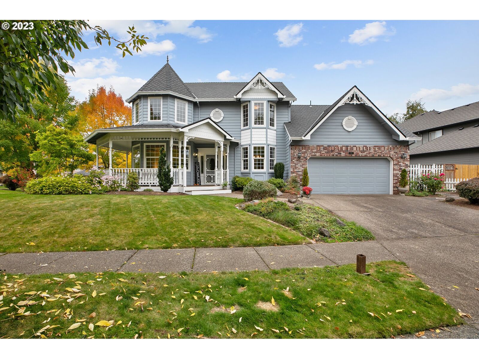 Property Photo: 772 Nicole Dr OR 97068