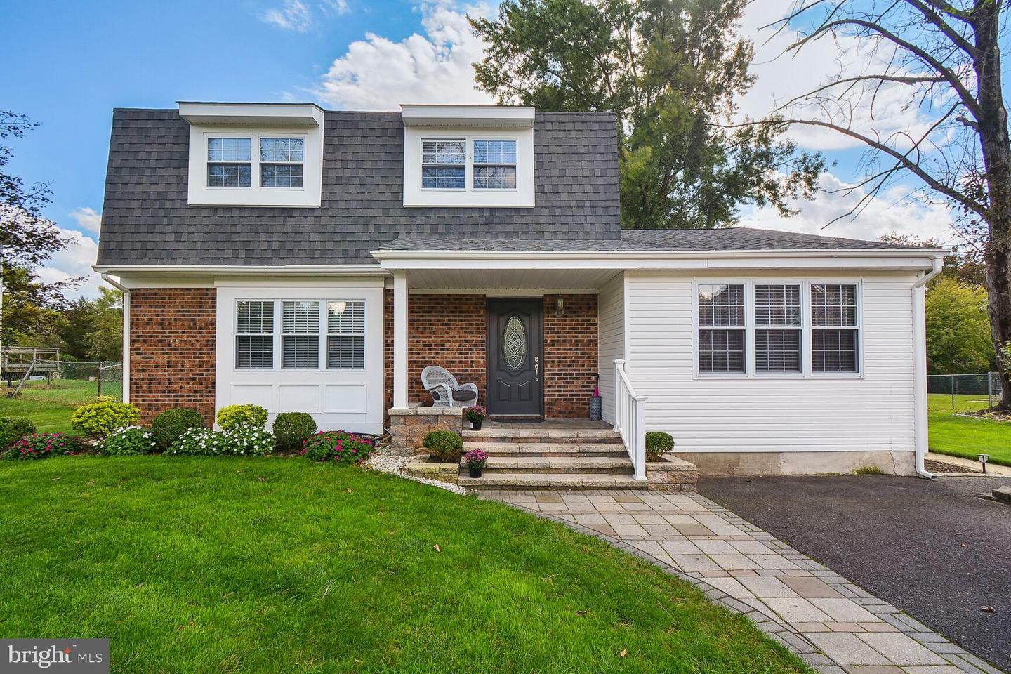 Property Photo: 20 Lenore Court NJ 08037
