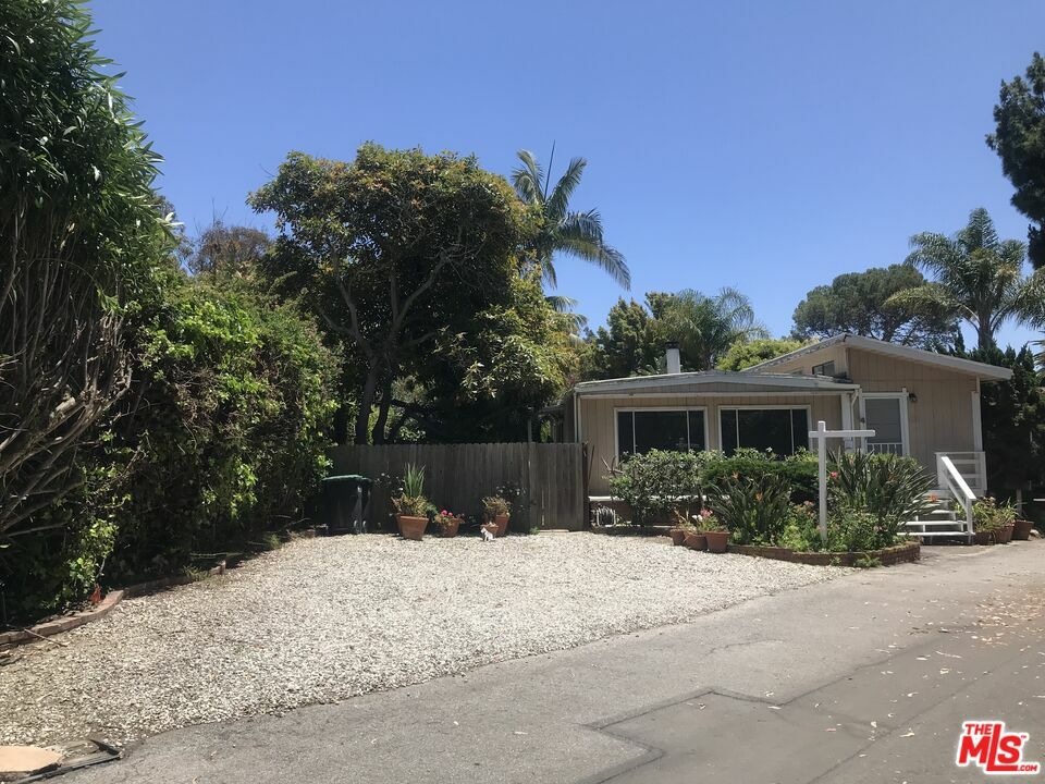 Property Photo: 154 Paradise Cove Rd CA 90265