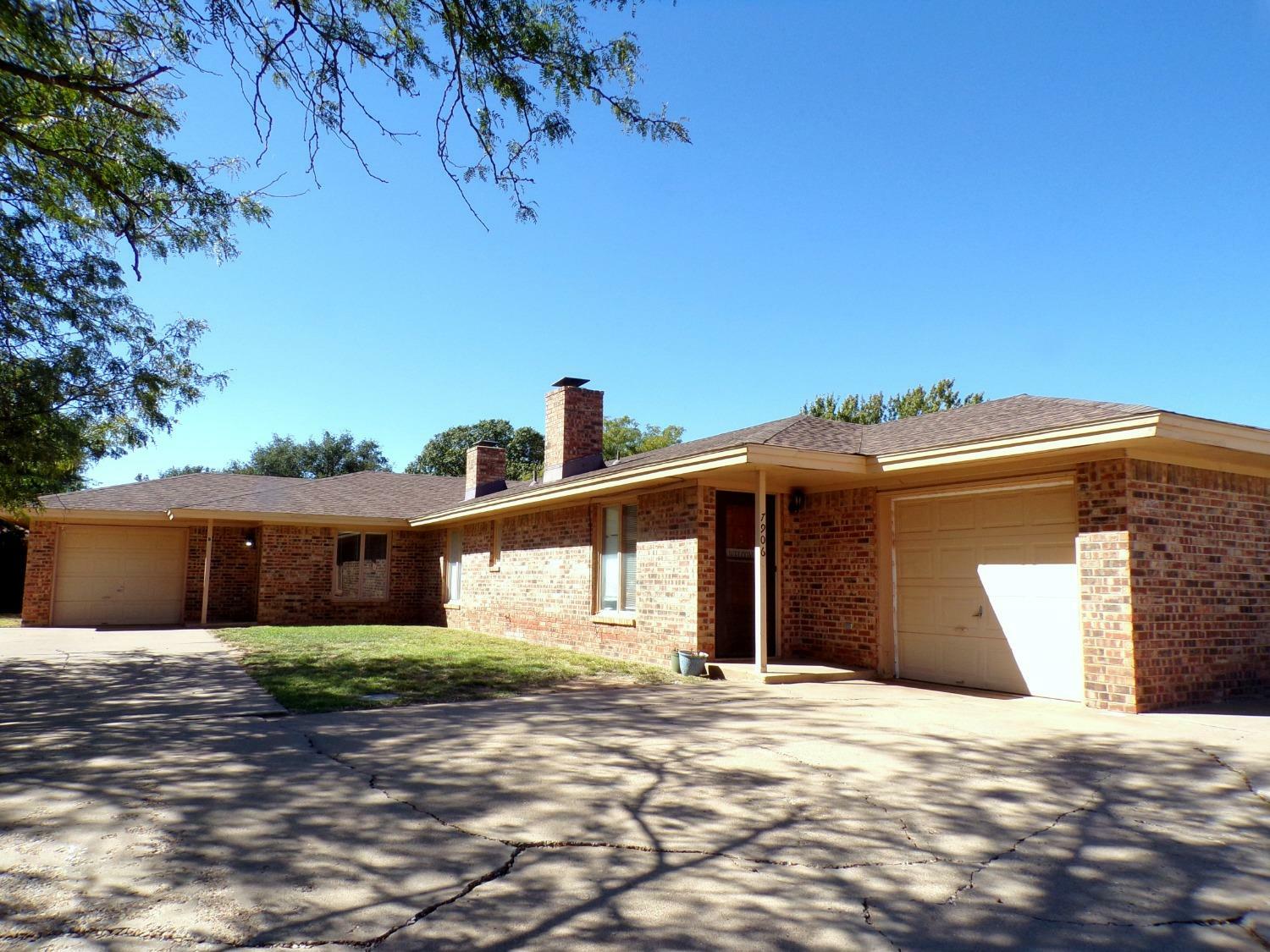 Property Photo:  7906 Aberdeen Avenue  TX 79424 