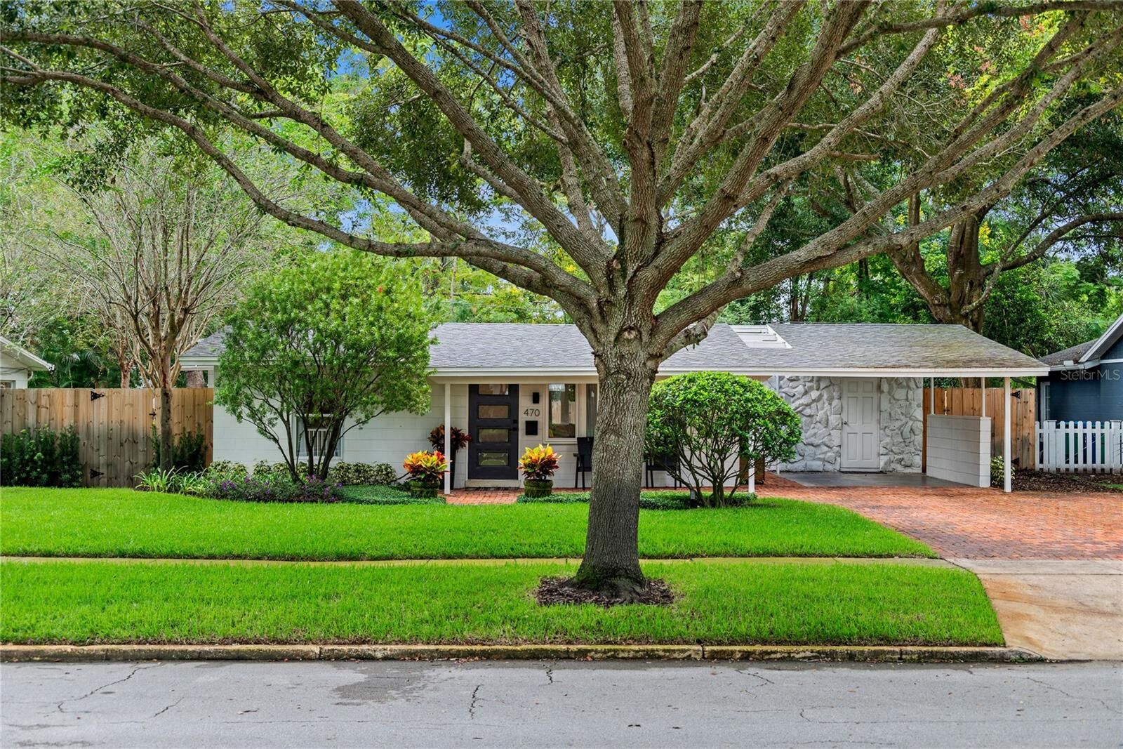 Property Photo: 470 Fitzwalter Drive FL 32792