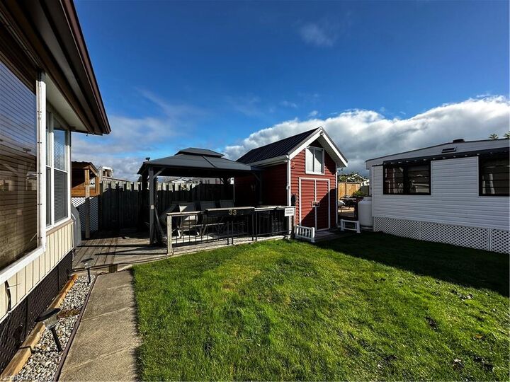Property Photo: 92 Clubhouse Road 33 ON N0E 1T0
