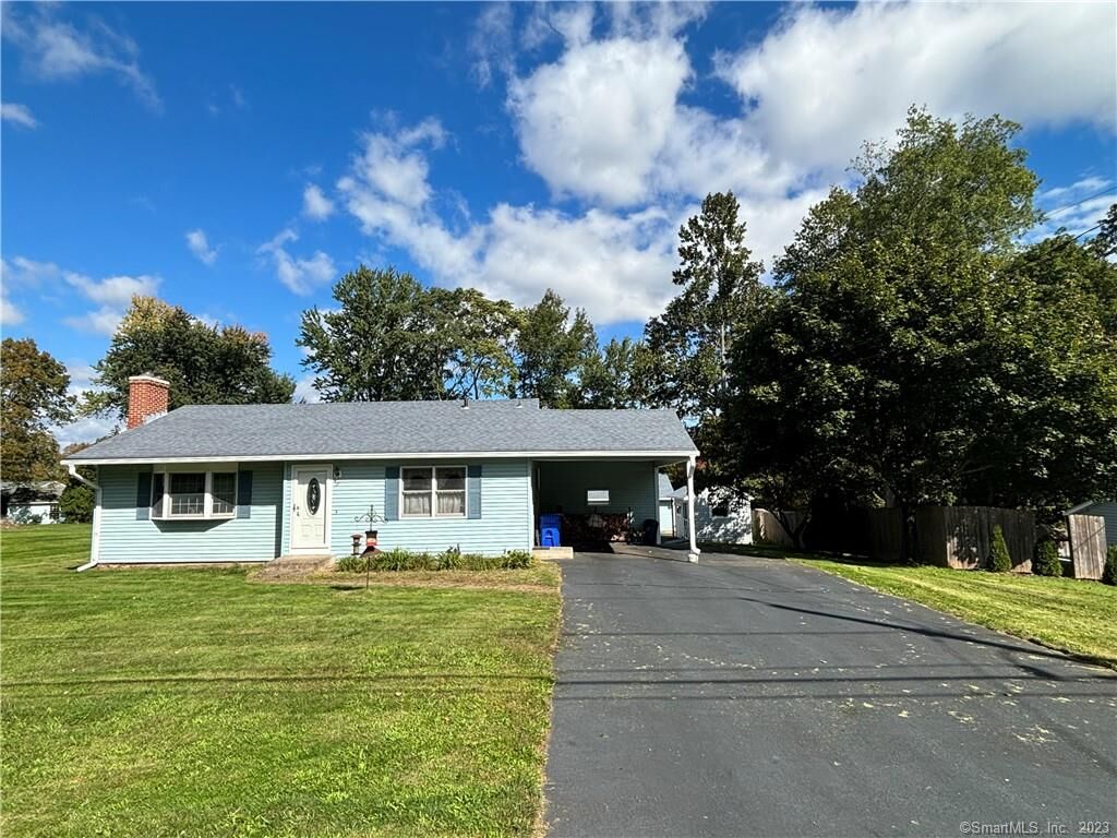 Property Photo:  19 Pequot Road  CT 06492 