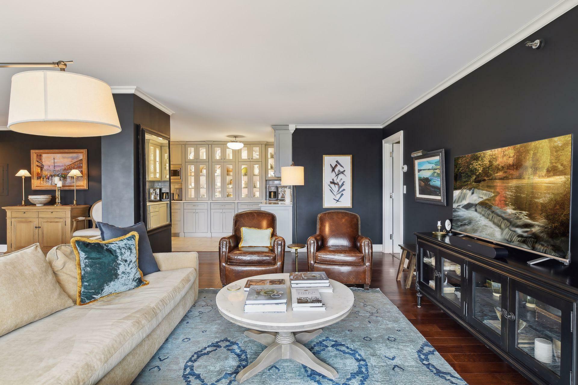 Property Photo: 1225 Lasalle Avenue 1804 MN 55403