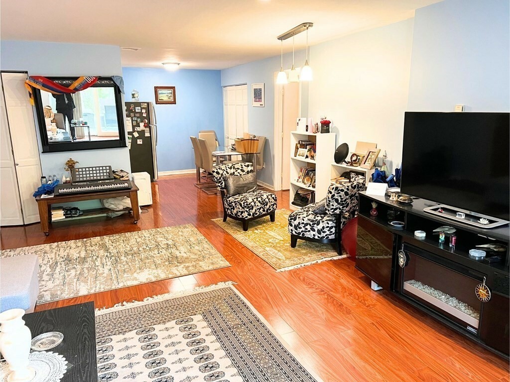 Property Photo:  46 Ober Rd. 46  MA 02459 