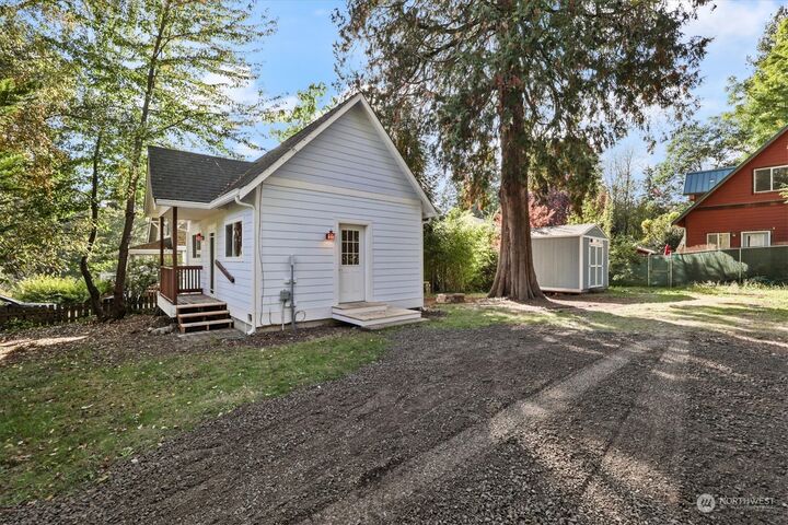 Property Photo:  18511 4th Avenue NE  WA 98392 