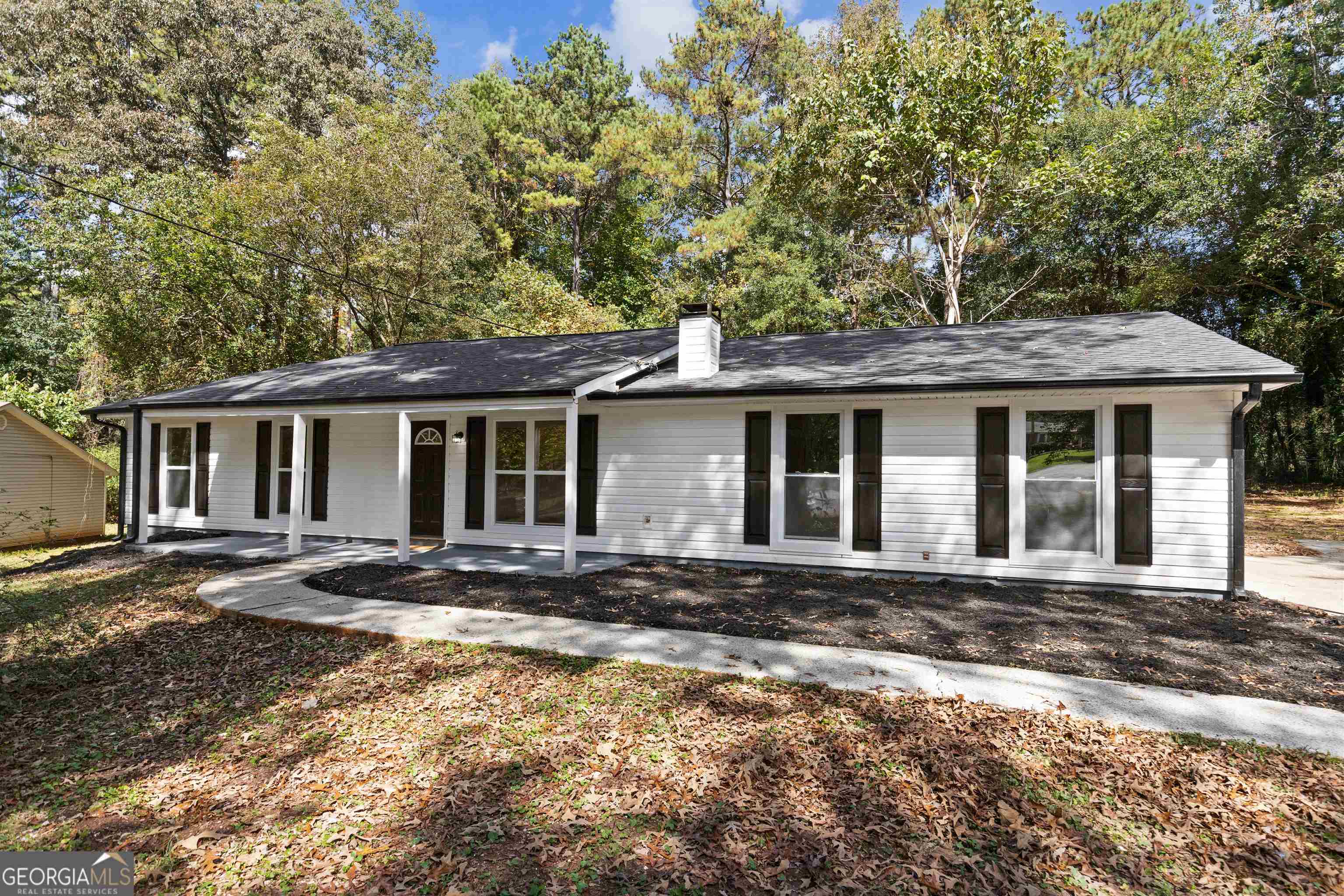 Property Photo: 80 Chimney Rise Court GA 30281
