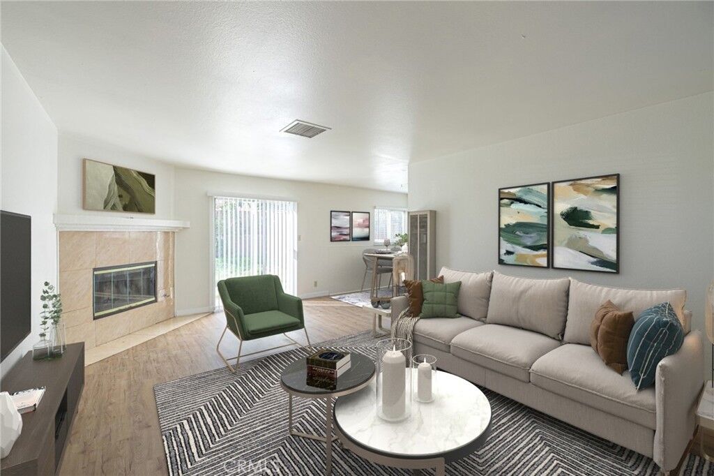 Property Photo: 546 E Nugent Street CA 93535