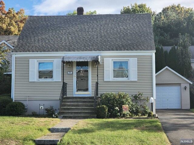 Property Photo: 176 Overlook Avenue NJ 07508