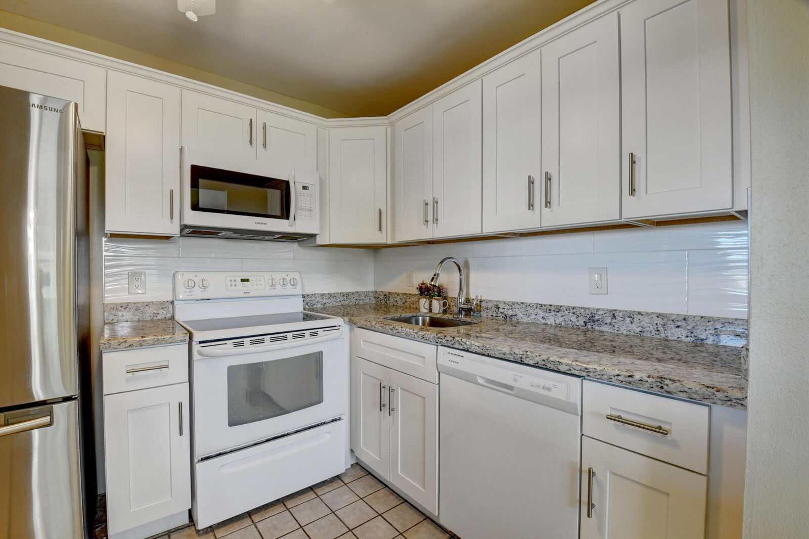 Property Photo: