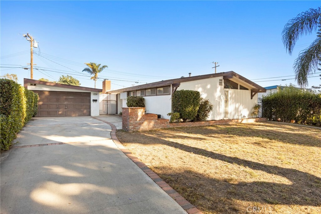 Property Photo:  224 S Mission Dr  CA 92831 