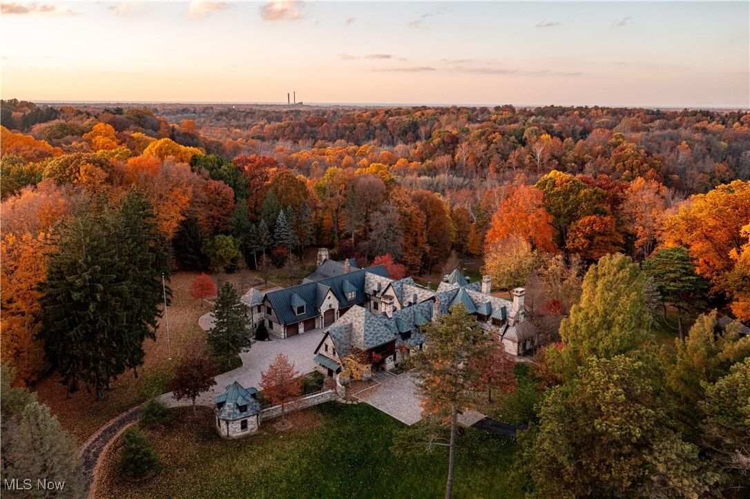 Property Photo: 7265 Markell Road OH 44094