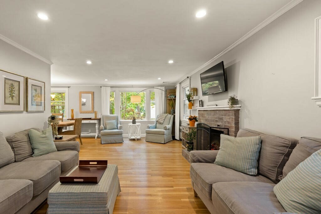 Property Photo: 89 Brook Rd MA 02067