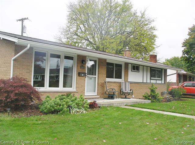 Property Photo:  31409 Meadows Avenue  MI 48071 