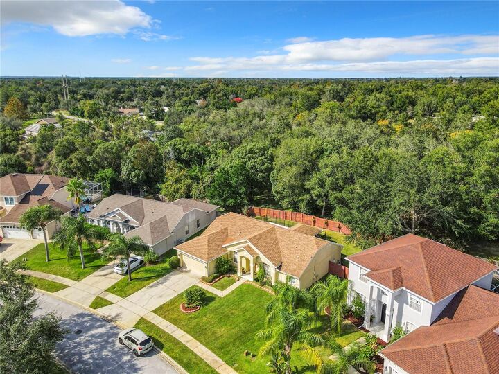 Property Photo:  122 Cedar Springs Circle  FL 32713 