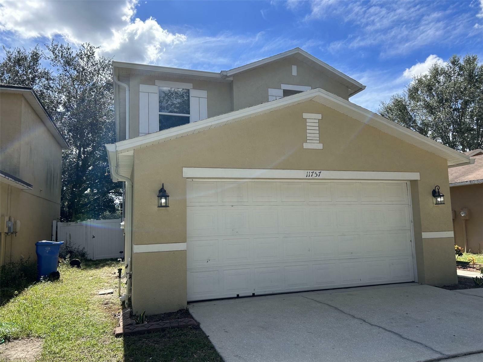 Property Photo: 11757 Mango Cross Court FL 33584