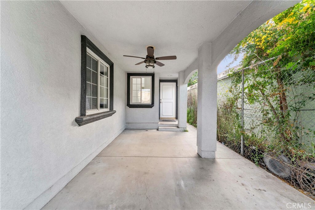 Property Photo:  2414 Santa Ana Boulevard S  CA 90059 