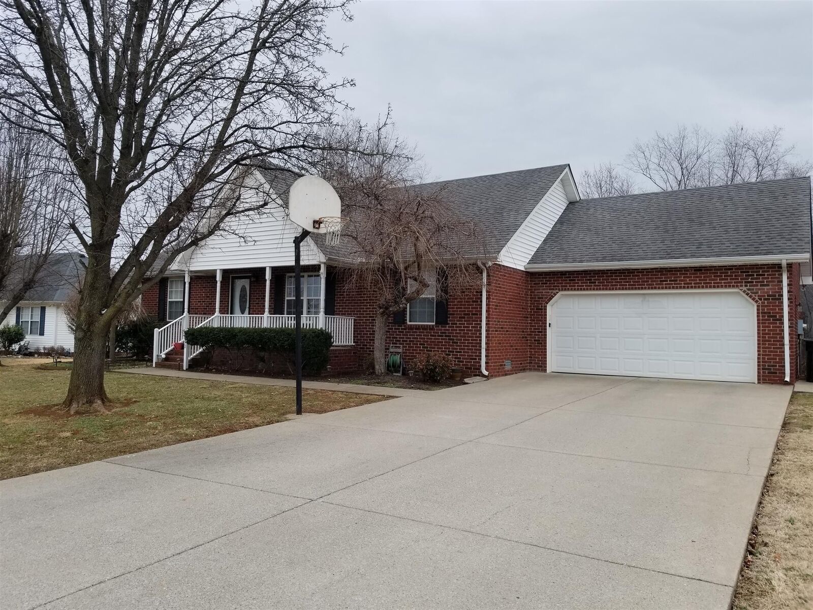 Property Photo: 1411 Knight Dr TN 37128