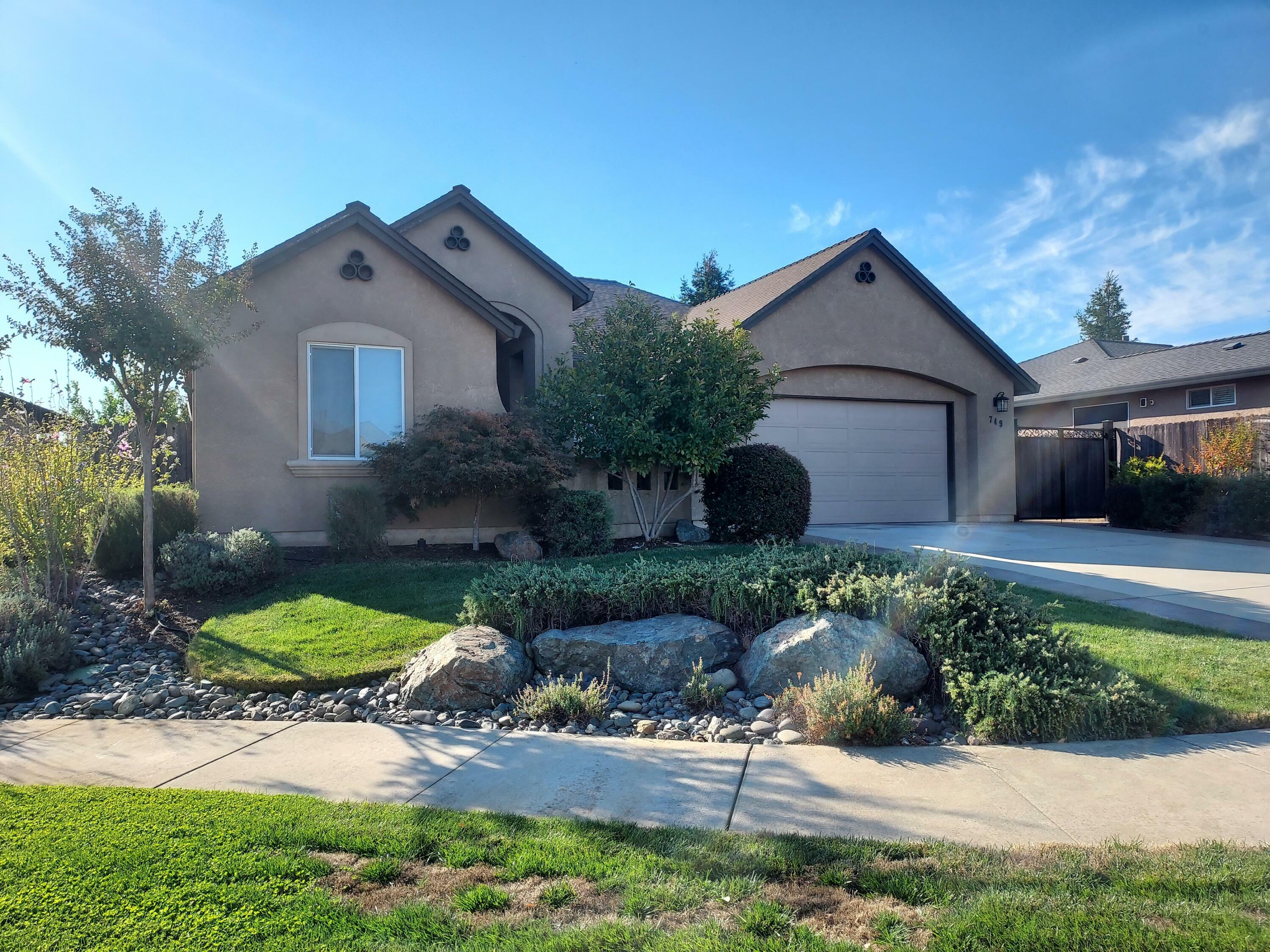 Property Photo:  749 Rogue River Way  CA 96003 