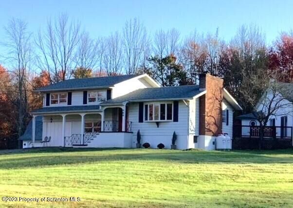 Property Photo:  466 Old Gravity Road  PA 18436 