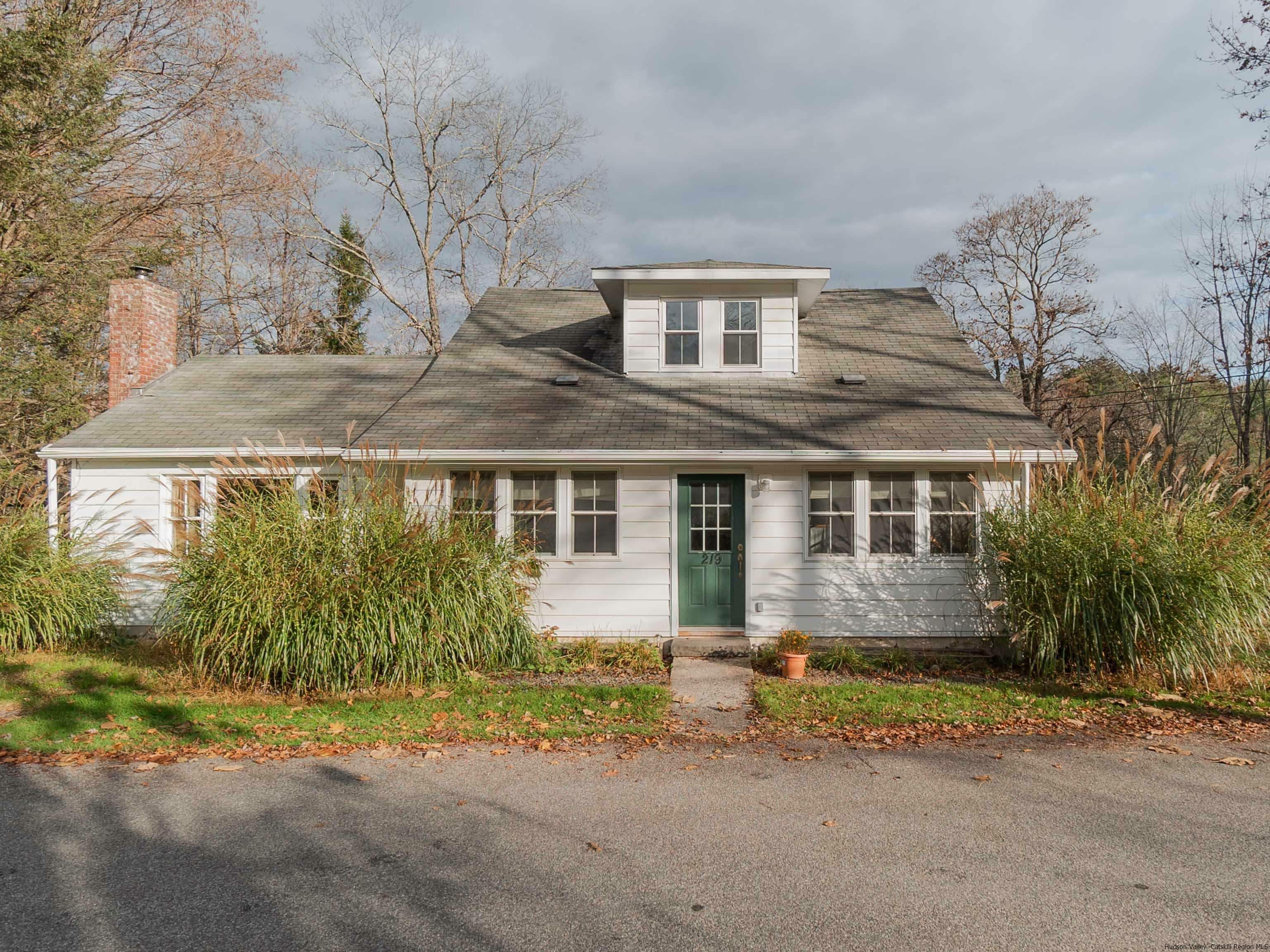 Property Photo:  219 Woodland  NY 12484 