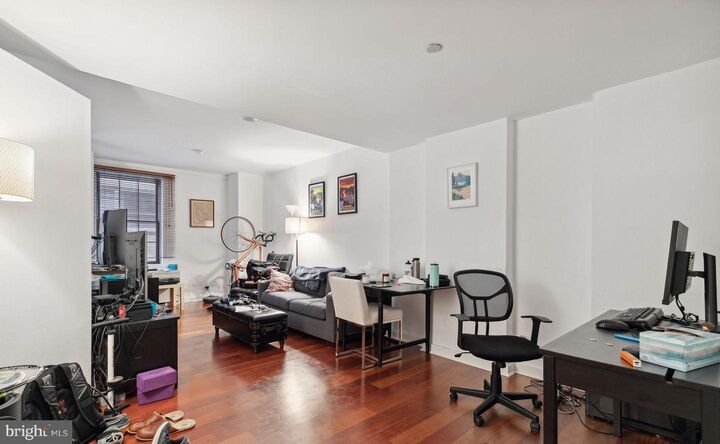 219 S 18th Street 29 806  Philadelphia PA 19103 photo