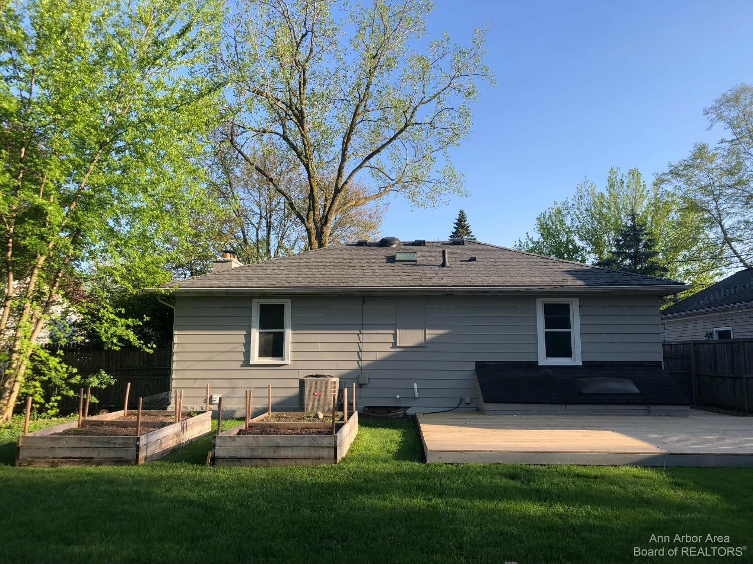 Property Photo:  2450 Merrill Street  MI 48197 