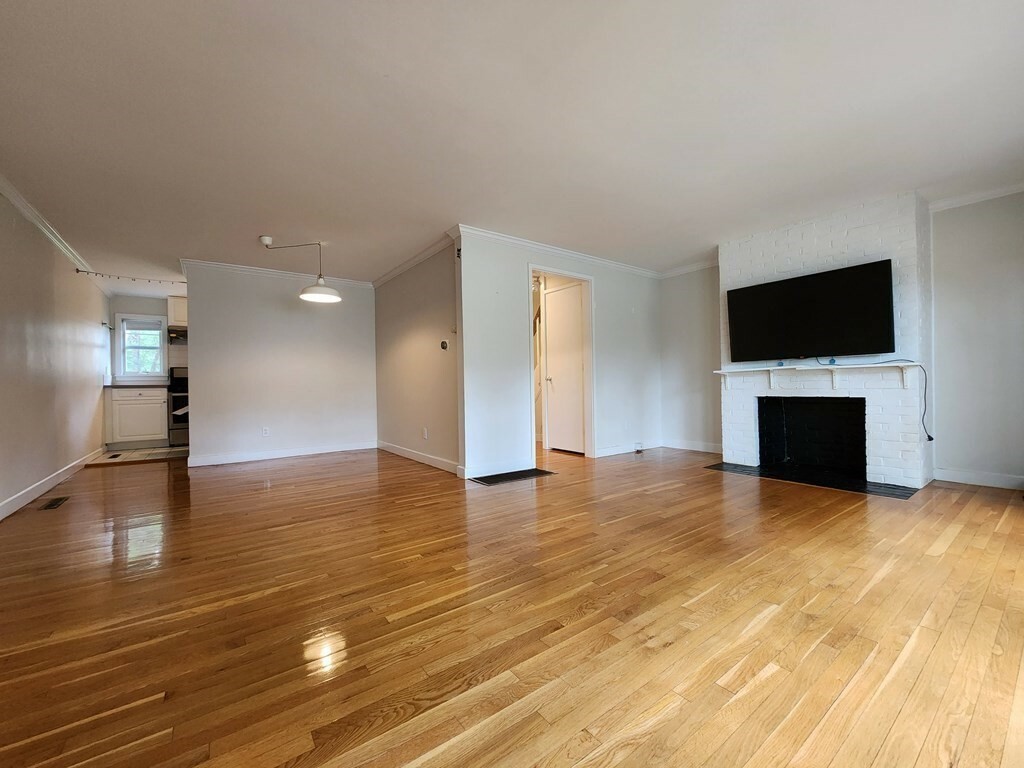 Property Photo:  11 Oak St 30  MA 02482 