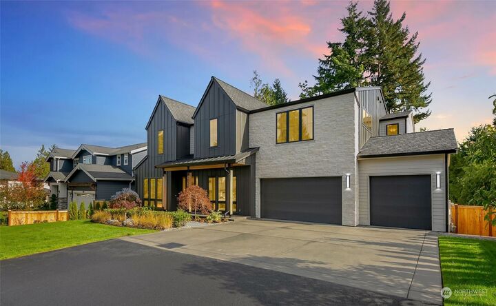 Property Photo: 1026 102nd Place SE WA 98004
