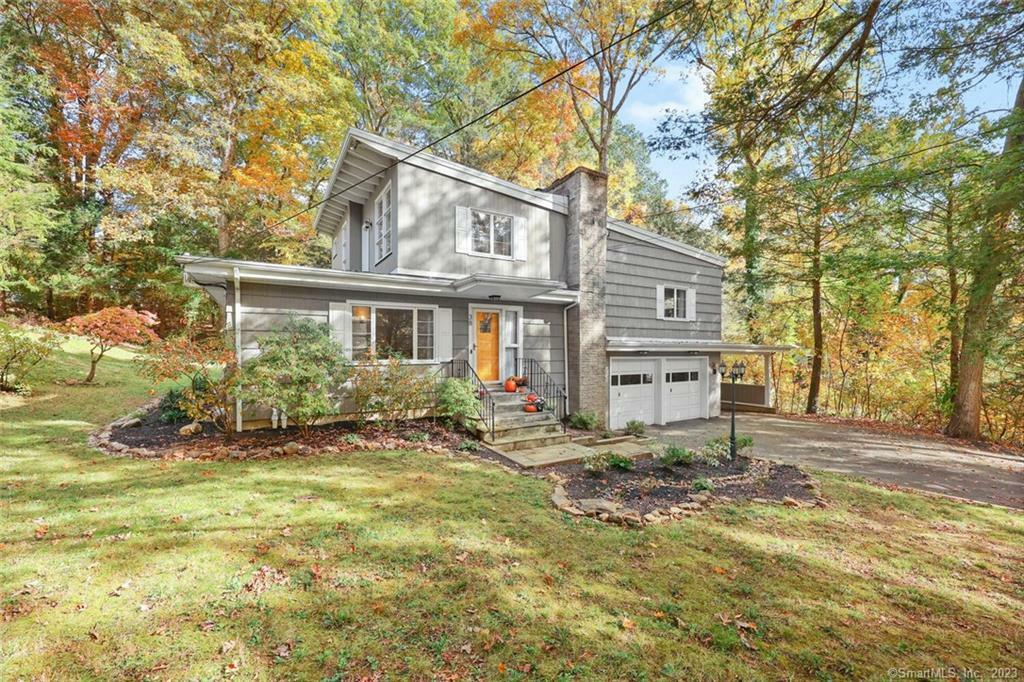 Property Photo:  38 Hemlock Trail  CT 06611 