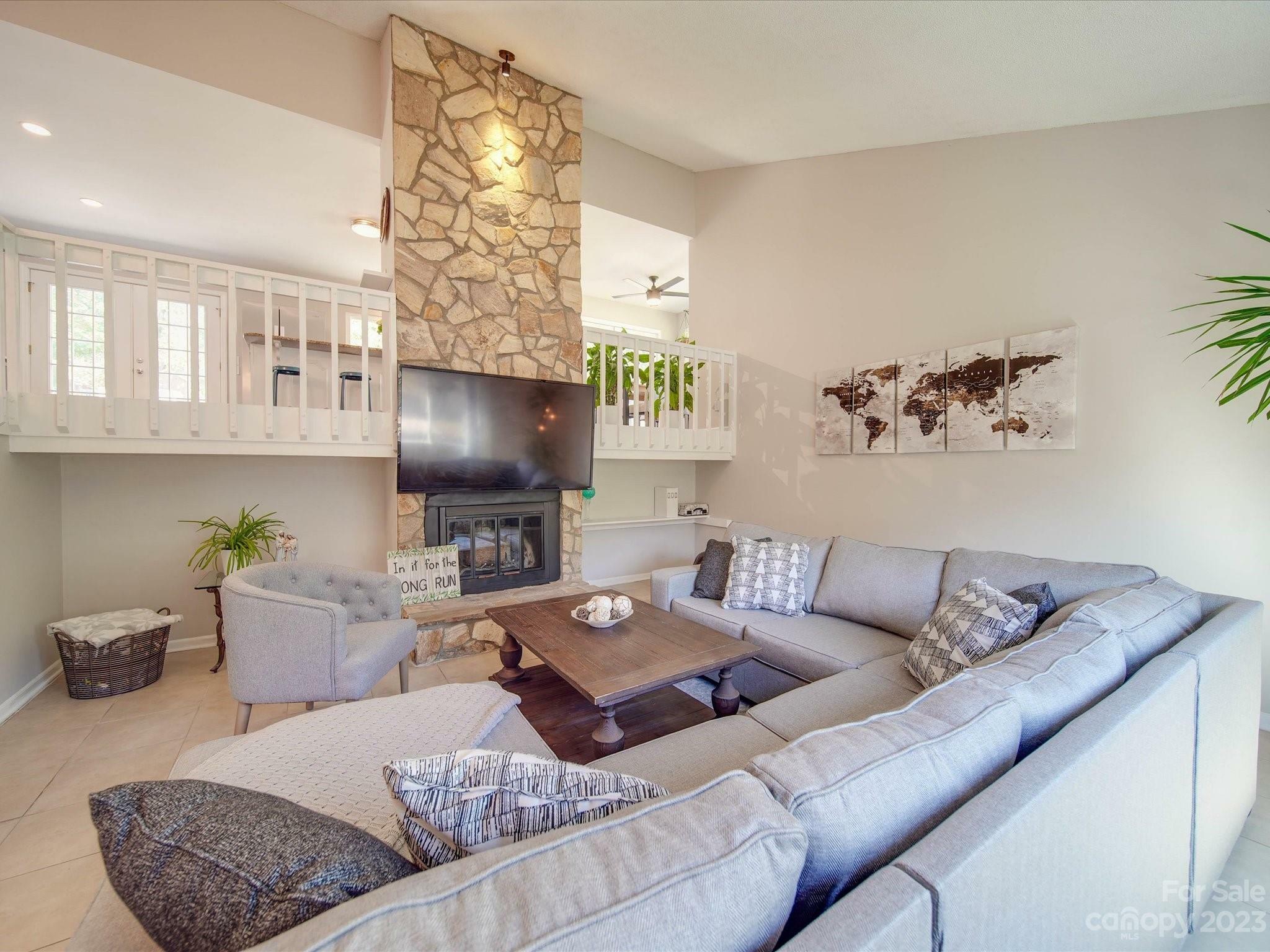 Property Photo: 8140 Rittenhouse Circle NC 28270