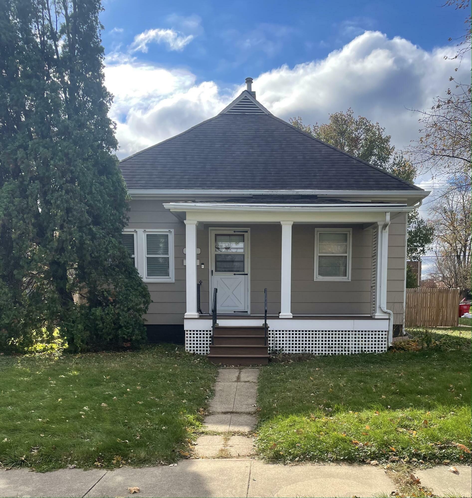 Property Photo:  526 W 5th Street  IA 50036 