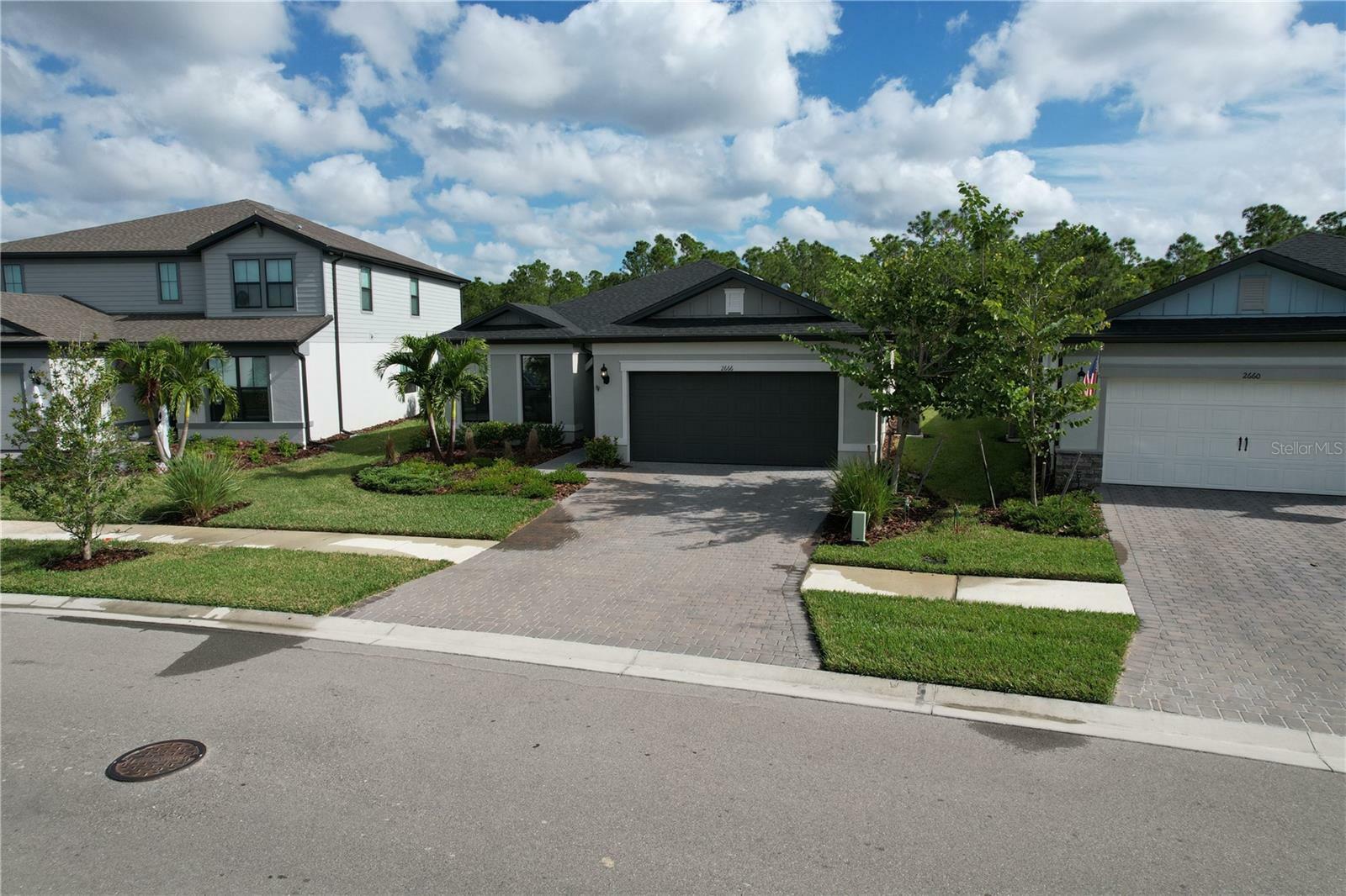 Property Photo:  2666 Charter Oak Drive  FL 34289 