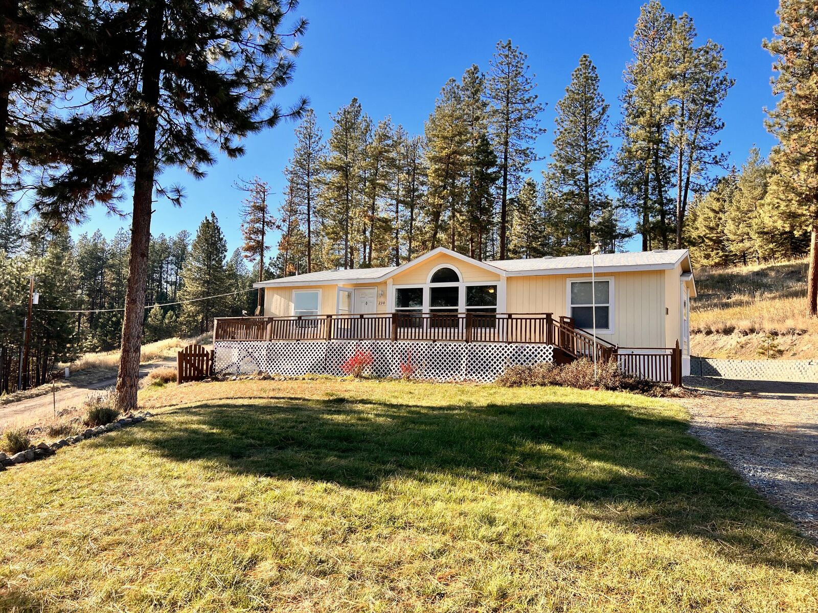 Property Photo:  230 Silver St  WA 99166 