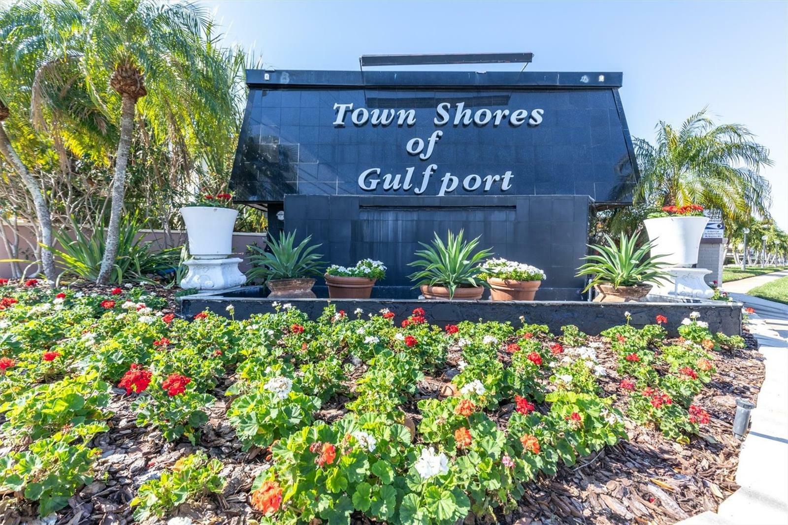 Property Photo:  6060 Shore Boulevard S 401  FL 33707 