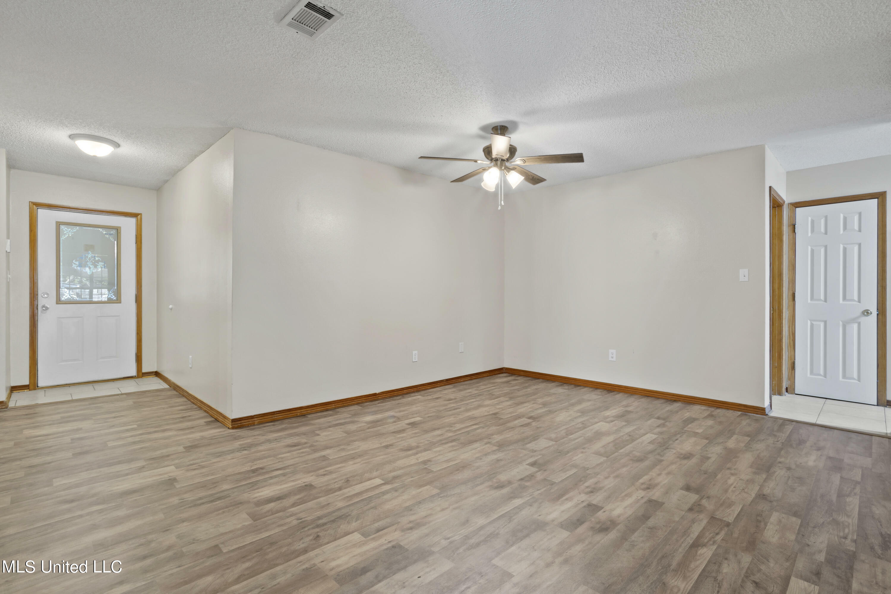 Property Photo:  1504 S 9th Street  MS 39564 