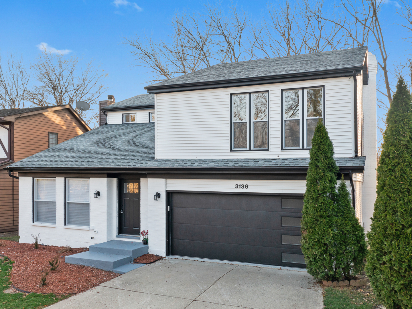 Property Photo: 3136 Cottonwood Court IL 60035