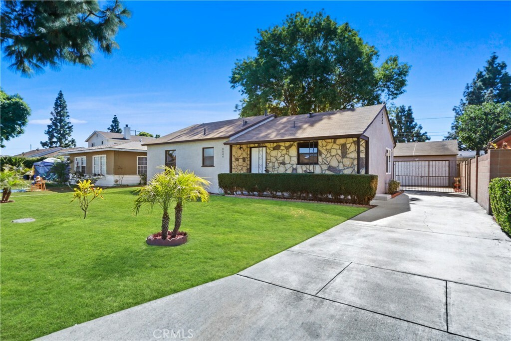 Property Photo:  9644 Schooling Road  CA 90660 