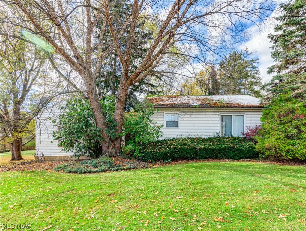 Property Photo: 4814 Darrow Road OH 44224