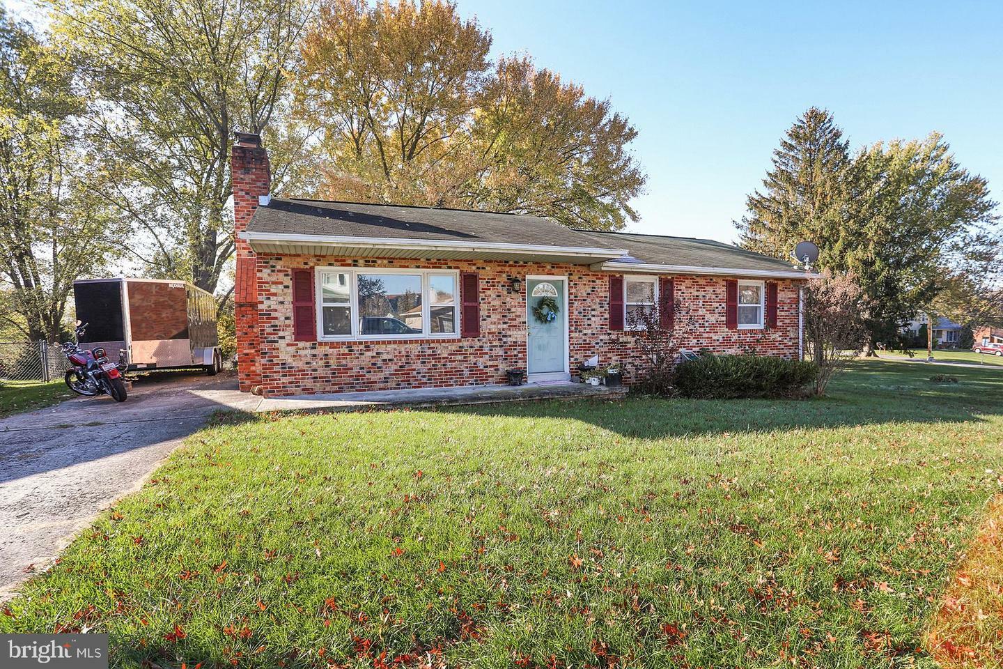 Property Photo: 202 E G Street E MD 21716