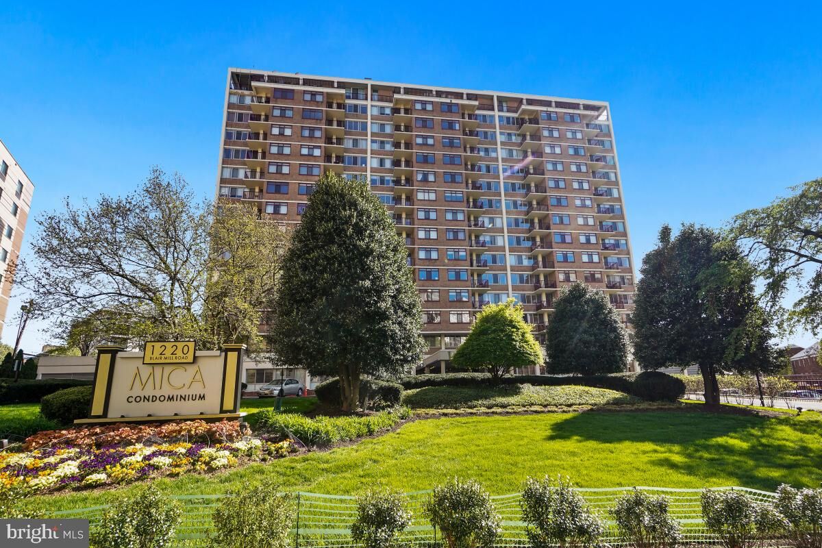 Property Photo:  1220 Blair Mill Road 1205  MD 20910 