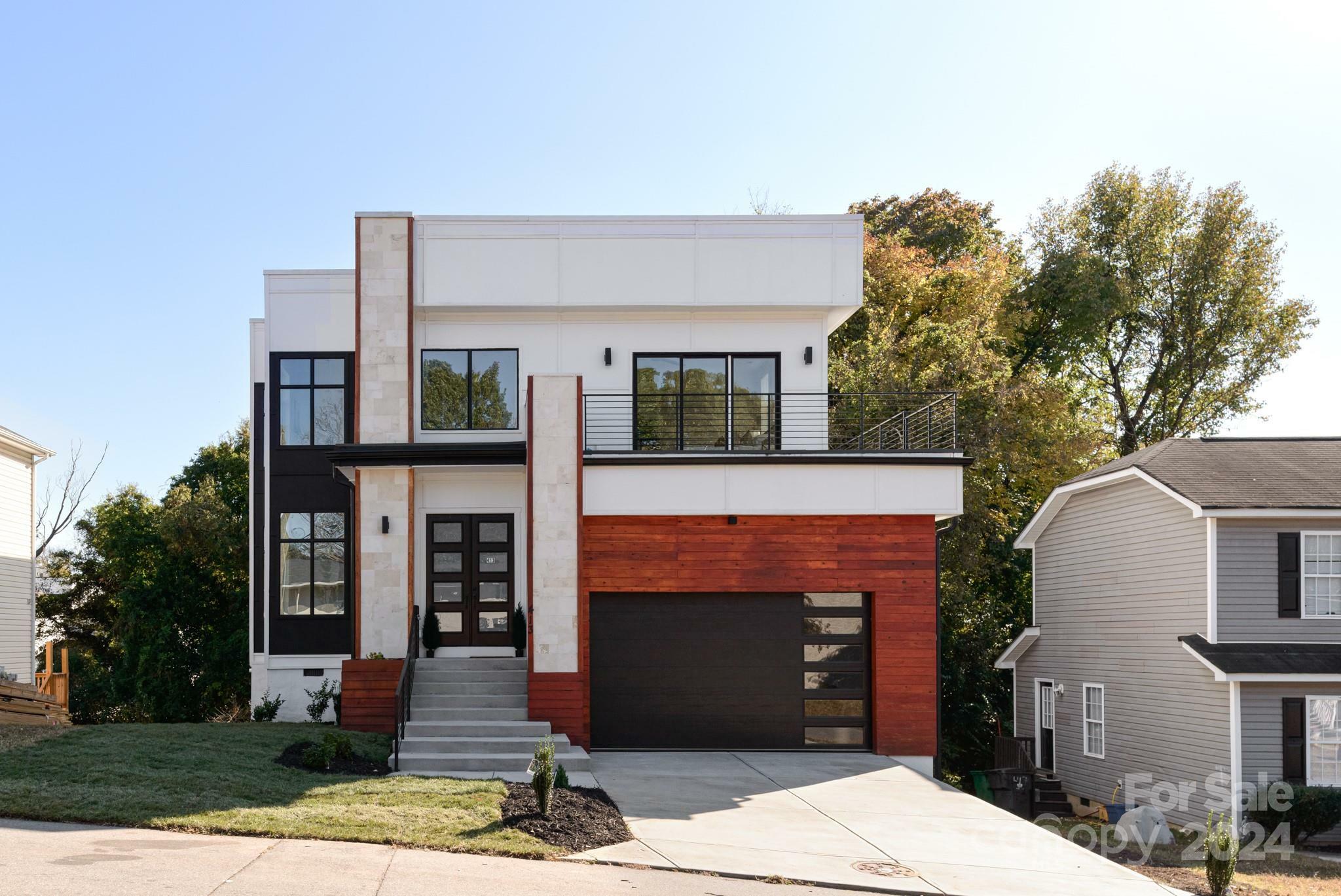 Property Photo: 413 Coxe Avenue NC 28208