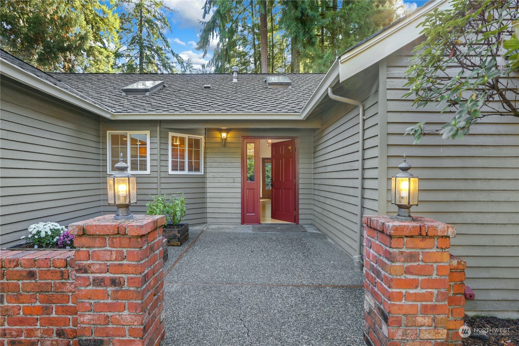 Property Photo: 2840 160th Place NE WA 98008