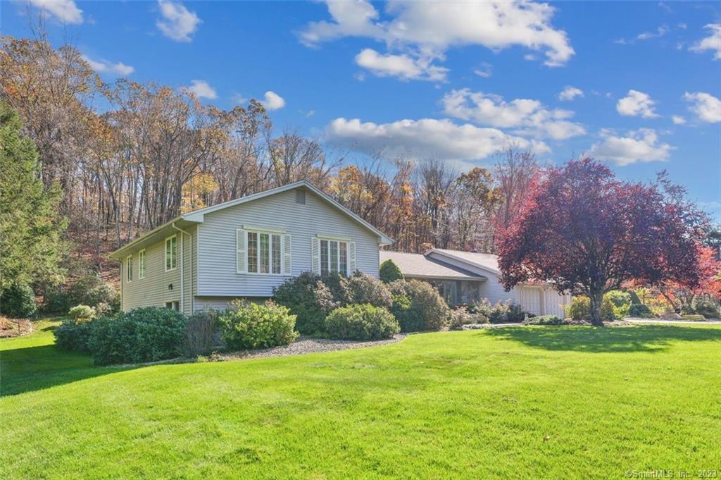 Property Photo: 66 Indian Trail CT 06066