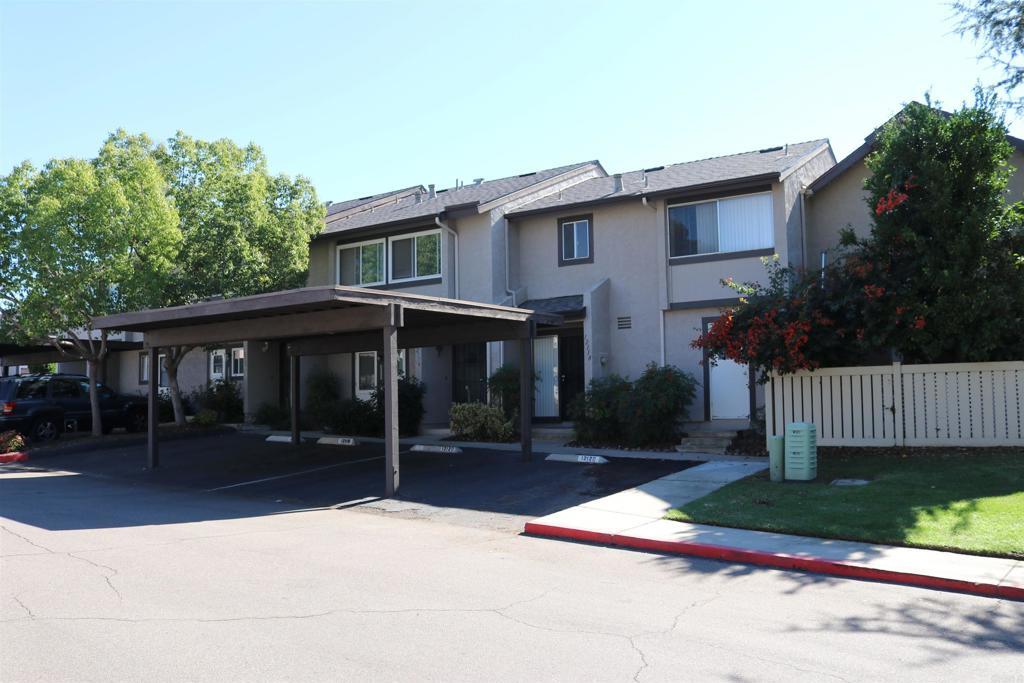 Property Photo: 12118 Wilsey Way CA 92064