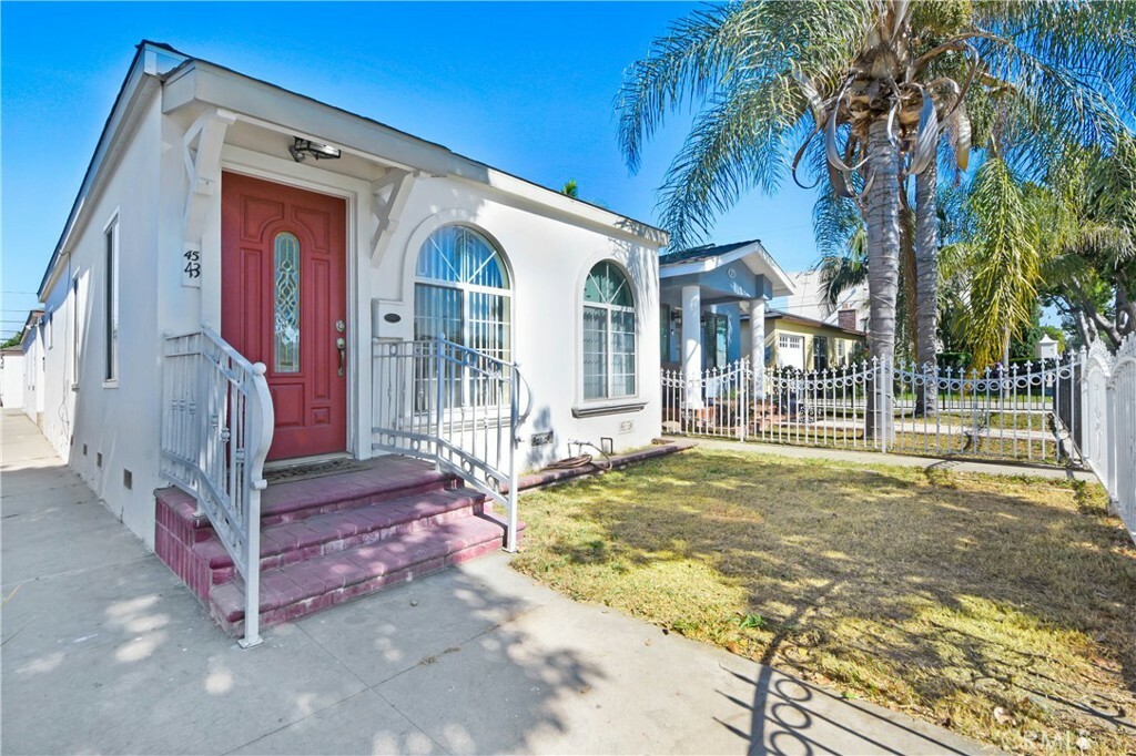 Property Photo: 43 W Plymouth Street CA 90805